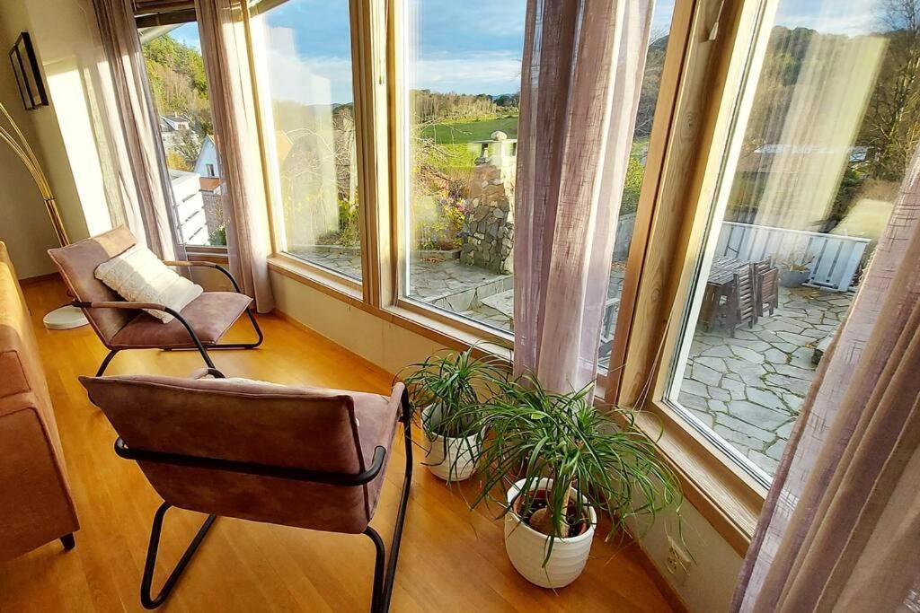 Large Home In Sola Tananger Екстер'єр фото