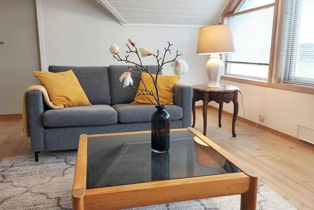 Large Home In Sola Tananger Екстер'єр фото